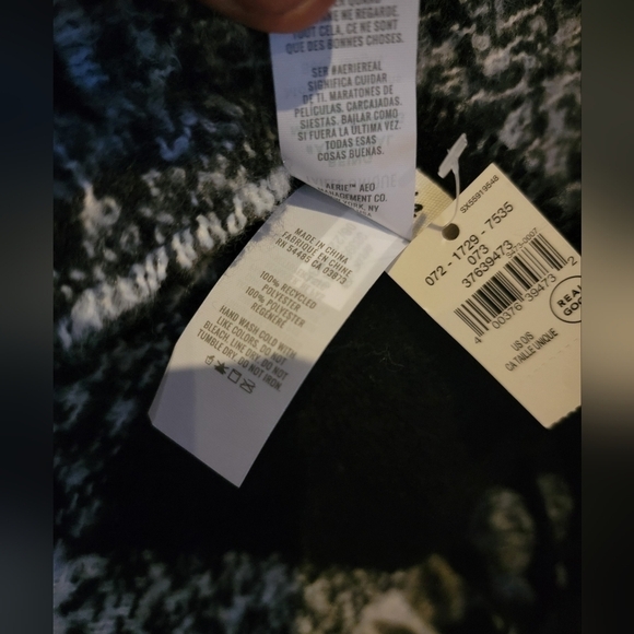 AERIE Plaid Scarf Winter - Picture 6 of 6